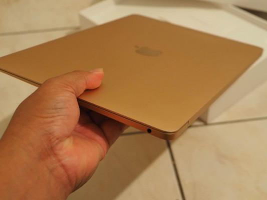 Macbook Air M1 8/256 13 inch (sale swap)