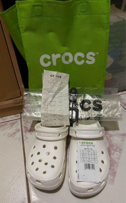 Original Crocs Women Classic Platform Clog White (W6)
