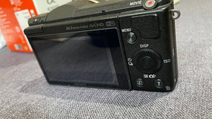 Sony a5100 - Tamron wide 20mm f2.8