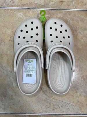 Crocs Classic Stucco Brand new with tags size 10