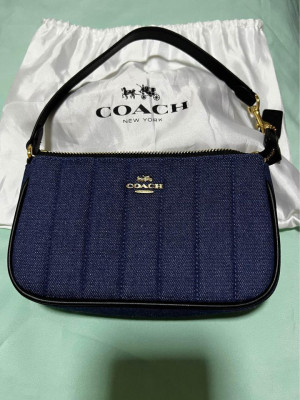Coach Nolita 19