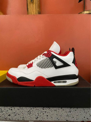 Jordan 4 Retro ‘Fire Red’ 2020