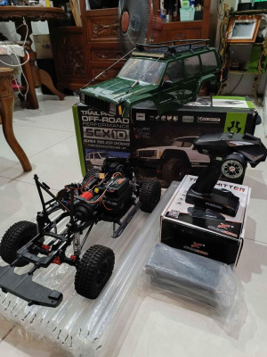 Axial Scx10 II RC Crawler 1:10