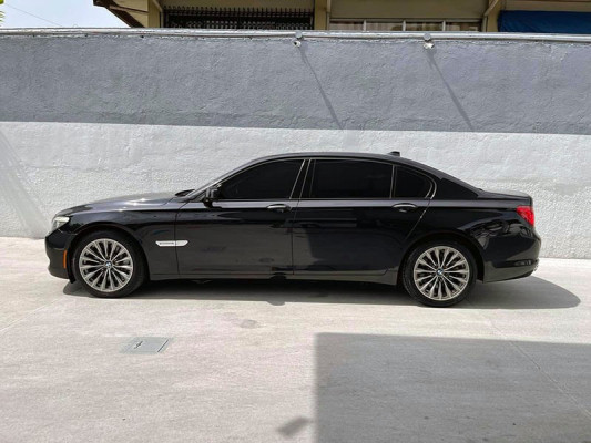 2009 BMW Series 7