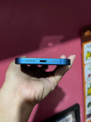 IPHONE 13 128GB (GLOBELOCK) UNDER WARRANTY