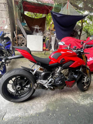 2020 2021 ducati streetfighter v4s