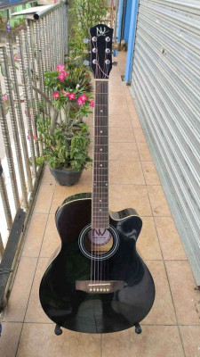 Guitar for sale