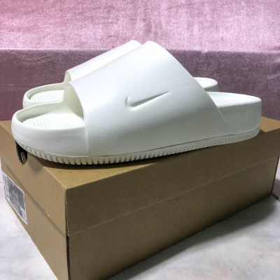 Nike Calm Slide