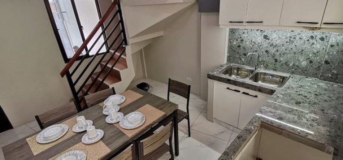 3 Storey Townhouse - Sampaloc, Manila
