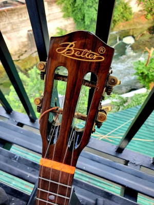 BETTER UKALELE ALL SOLID MAHOGANY