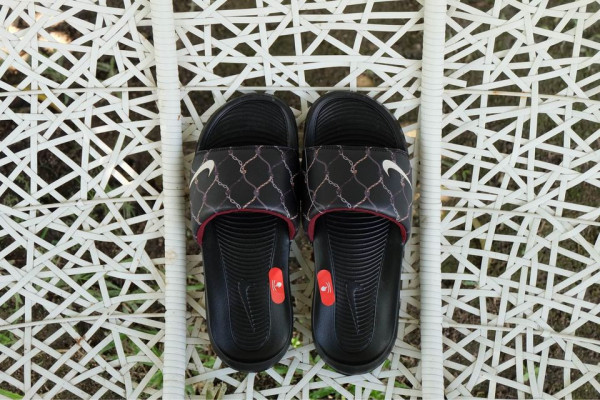 Nike Victori One Printed Slides