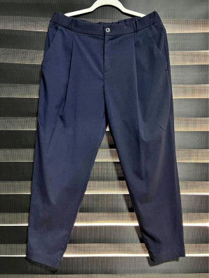 UNIQLO ankle pants