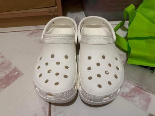 Original Crocs Women Classic Platform Clog White (W6)