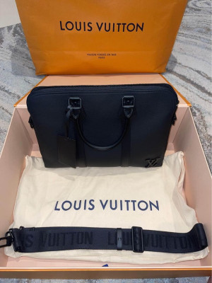 Louis Vuitton Take Off Aerogram briefcase