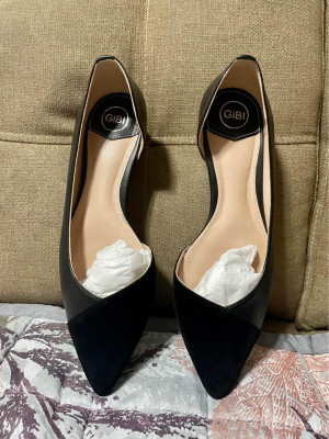 GIBI - POINTED FLATS BNEW