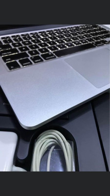 MacBook Pro. Retina Display 13-Inch Mid 2015 Core i5, 2.7Ghz, 128gb FlashStorage