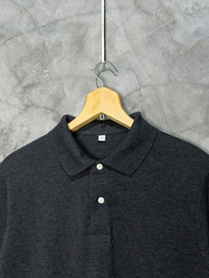 Uniqlo polo shirt