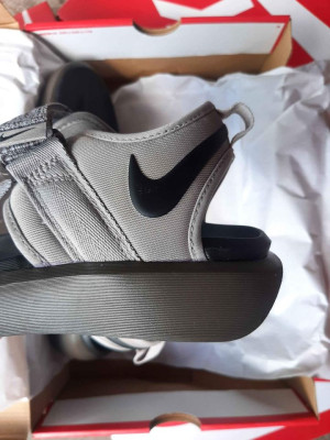 Nike Vista Sandals "Cobblestone"