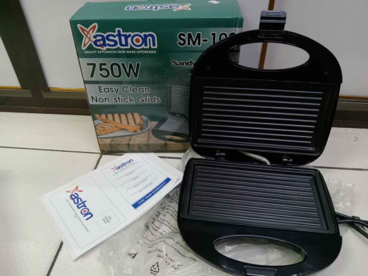 Sandwich Maker SM-100