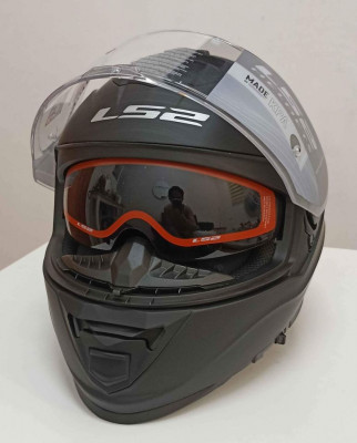 LS2 Storm Dual Visor ,- Matte Black Large (Good as Medium) - Original & Brand ne