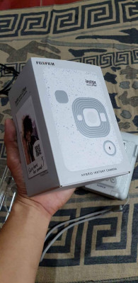 Fijifilm Instax Mini Liplay Hybrid Instant Camera