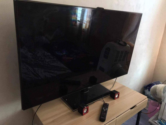 Samsung 55" Smart TV