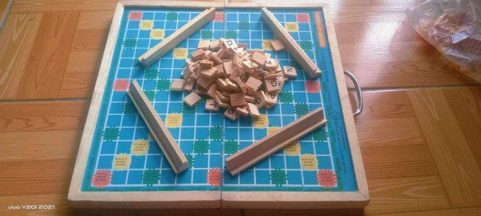 SCRABBLE (WOOD)