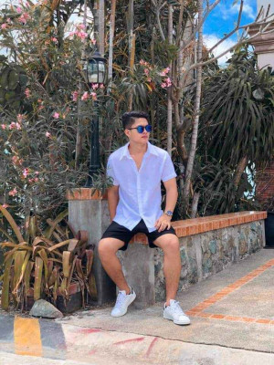 Polo shirt plain summer outfit