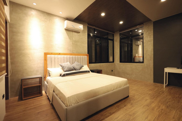 ASIAN INDUSTRIAL HOUSE FOR SALE