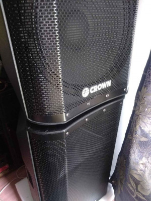 crown plx 15 ( 1 pair) speaker