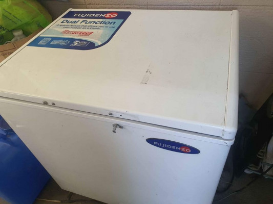 Chest freezer