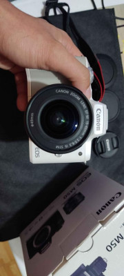 Canon M50