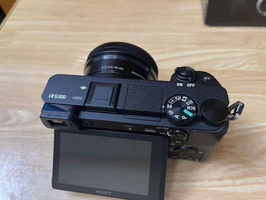 Sony A6300 with Sony 16-50mm Lens - (Low shutter count with box)