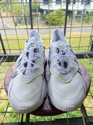 Original adidas Ozweego