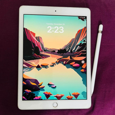 Apple iPad 6th Generation 128GB with Apple Pencil 1st Gen