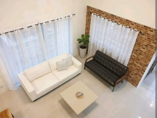 HOUSE AND LOT FOR SALE IN TAGAYTAY