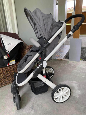 FOR SALE! Looping Sydney Stroller & Car Seat