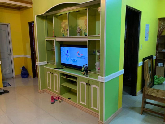 HOUSE & LOT FOR SALE