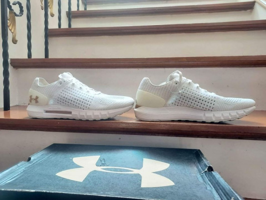 New:: Under Armour HOVR