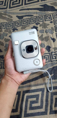 Fijifilm Instax Mini Liplay Hybrid Instant Camera
