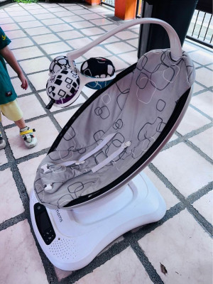 Mamaroo swing