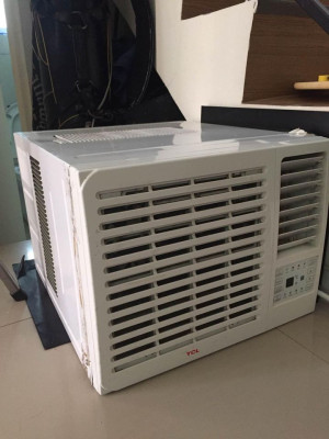 FOR SALE 1.5HP TCL WINDOW TYPE AIRCONDITION