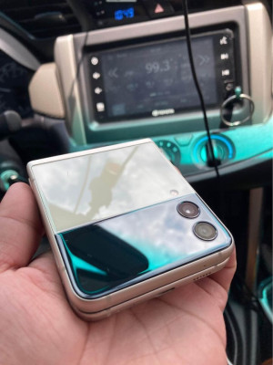 Samsung flip3 128/8