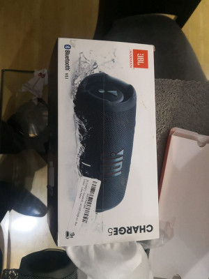 JBL CHARGE 5
