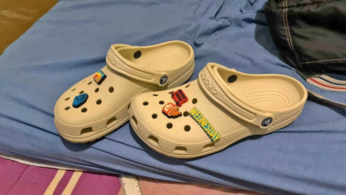 Original crocs Bone color