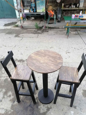 High round table set