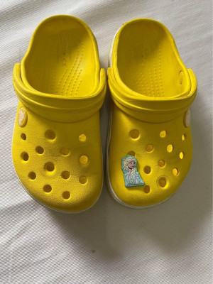 Pre-loved Original Crocs for Kids Size C10