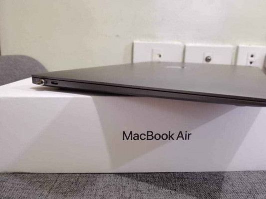 Macbook Air M1 2020 256gb i3