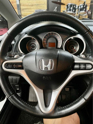 2012 Honda jazz