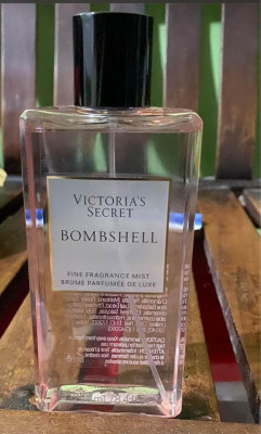 Original 100%VS Bombshell Perfume